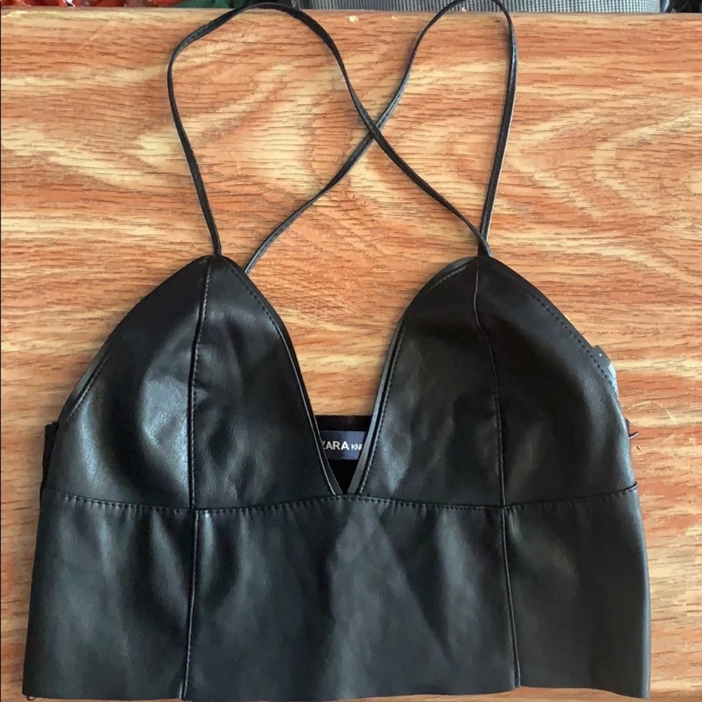 Black crop top